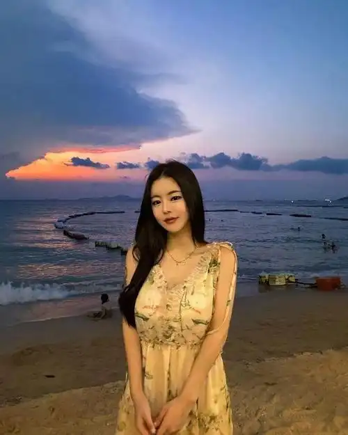 尖叫喷泉-黄果短剭夜间水幕触控体验